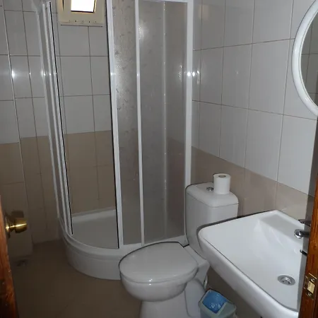 アパートホテル Sebnem & 3*