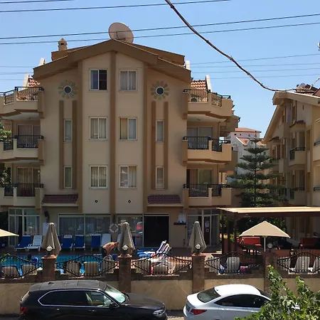 Sebnem & Lägenhetshotell Marmaris