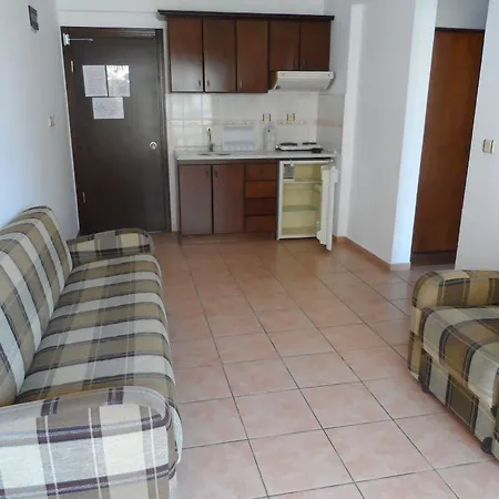 アパートホテル Sebnem & 3*