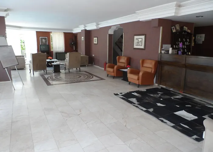 Sebnem & מרמריס