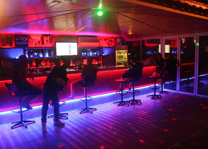 Sebnem & Apart Otel 3*