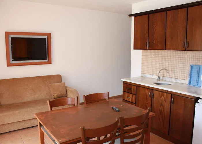 Sebnem & מרמריס