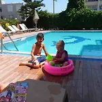 Hotel de apartamente Sebnem & 3*