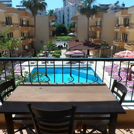 Ξενοδοχείο με διαμερίσματα Sebnem & 3*