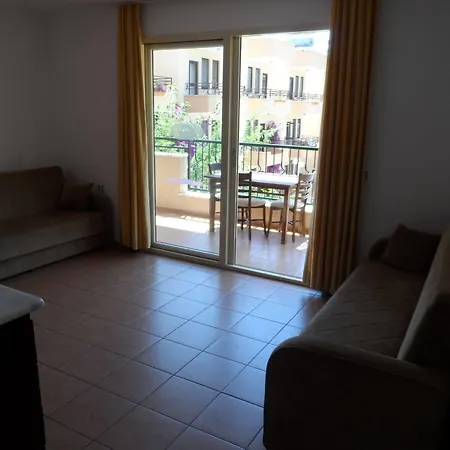 Sebnem & Ξενοδοχείο με διαμερίσματα