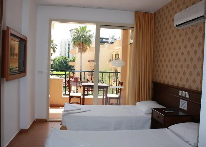 Sebnem & מרמריס