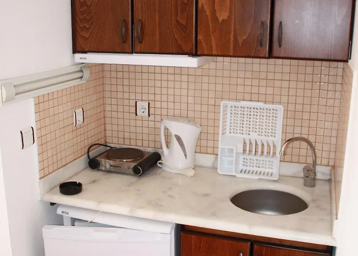 Sebnem & מלון דירות מרמריס